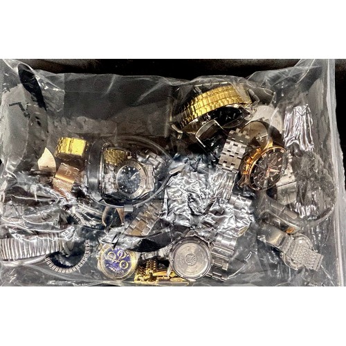 2237 - A collection of wristwatches
