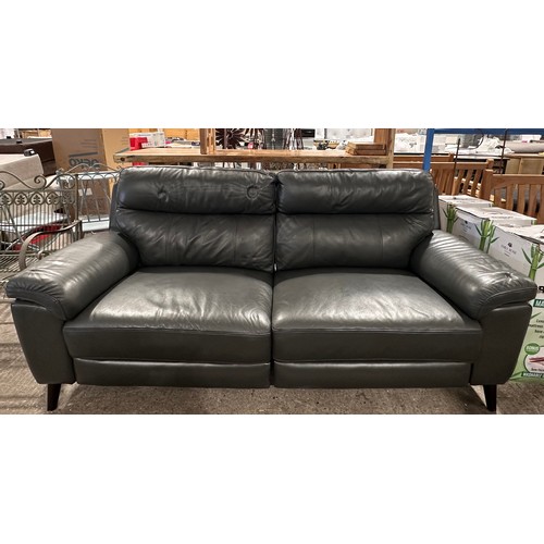 Lot 3048      