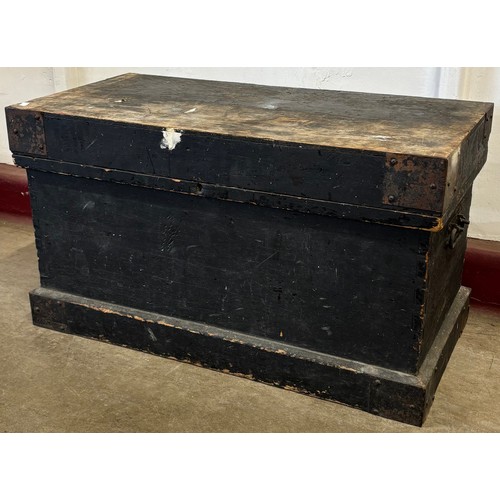Lot 196       