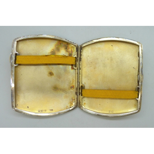 7009 - A George V silver cigarette case with engine turned design, Birmingham, 1919, 88g