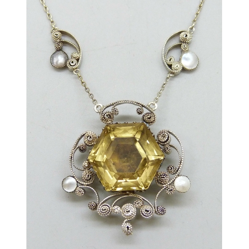 Lot 7045      