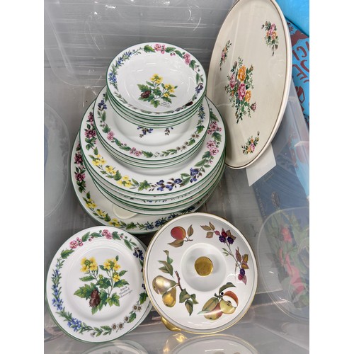 2293 - A collection of Royal Worcester 'Worcester Herbs' dinnerware  *Not available for packing and posting... 