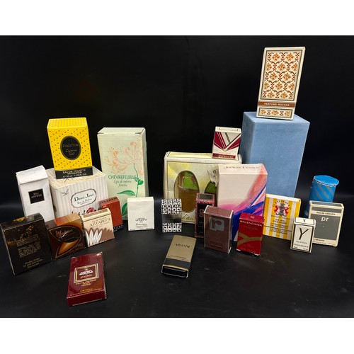 2263 - A collection of perfumes including Tuscany, Parfums Rochas, Chevrefeuille, Lanvin, Vanderbilt, etc.,... 