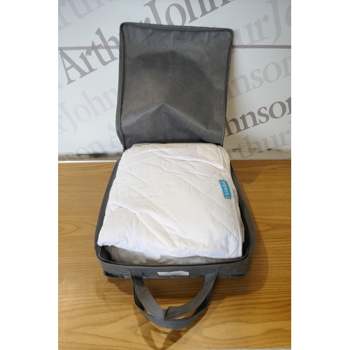 6002 - A Simba double mattress protector