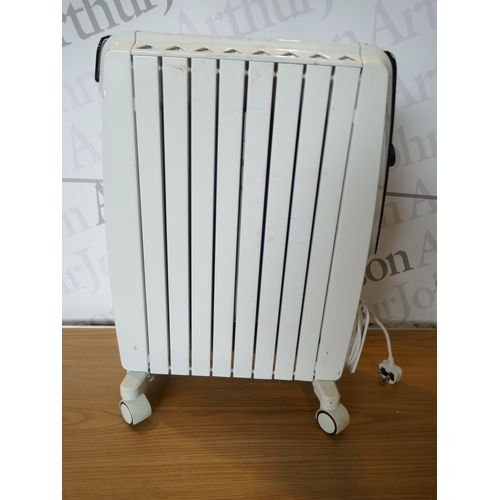 6127 - A Delonghi dragon radiator , original RRP £99.99 + VAT (385-207) *This lot is subject to VAT