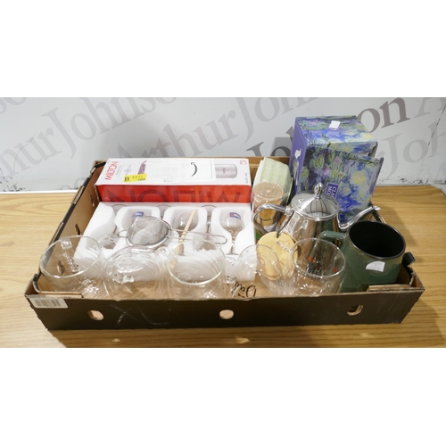 6140 - A box of household items to include Thermosteel flask, tea pots, glass mugs, etc. (SP516662465-25) *... 