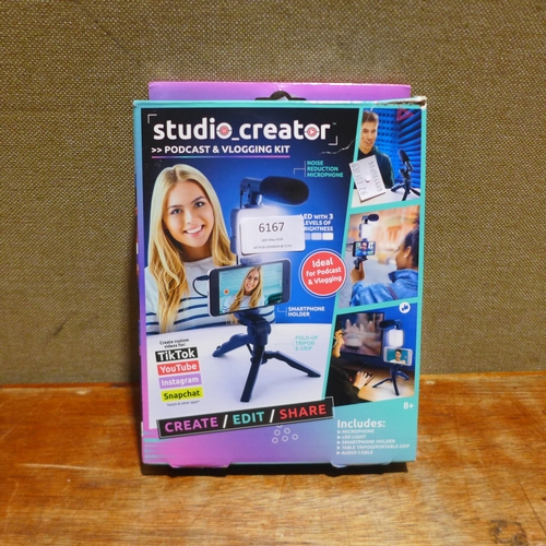 6167 - A Studio Creator (SP516584440-26) *This lot is subject to VAT