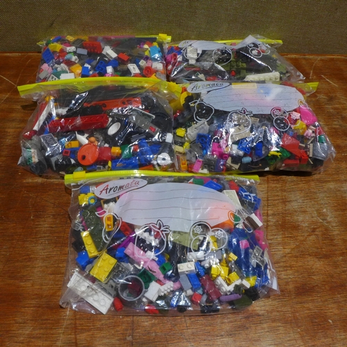 6180 - A box of building bricks (SP516584440-6) *This lot is subject to VAT