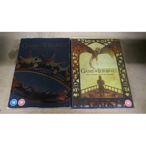 5013 - A large quantity of assorted DVDs