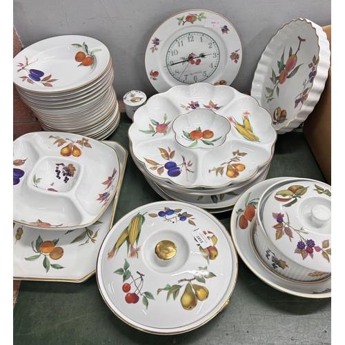 2182 - A collection of Royal Worcester Evesham dinnerware to include plates, bowls, clock, tureen, serving ... 