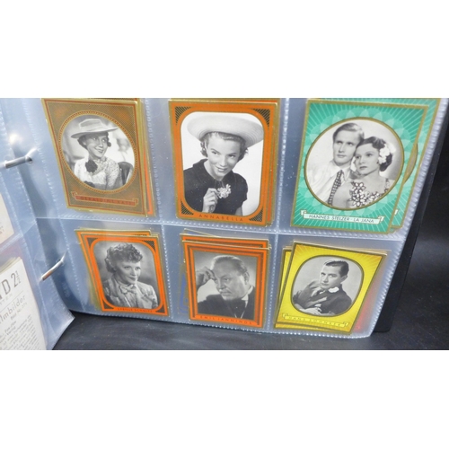 A full folder of German cigarette cards (6)