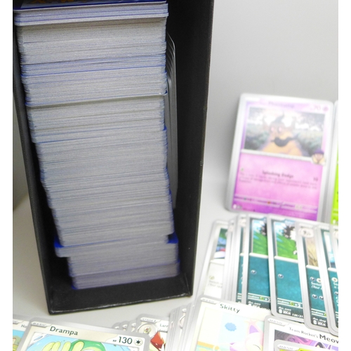 2211 - Pokémon cards; 650 Ascended Heroes from Mega Evolution series including Ascended Heroes collectors b... 