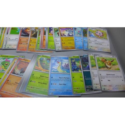 2215 - A large collection of 140 '151' Scarlet and Violet Pokémon cards