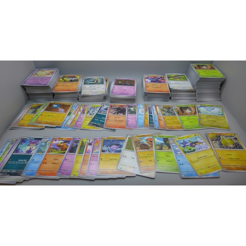 2220 - Pokémon cards; mixed quantity of Holographic, Non Holographic, no Energy cards from multiple sets