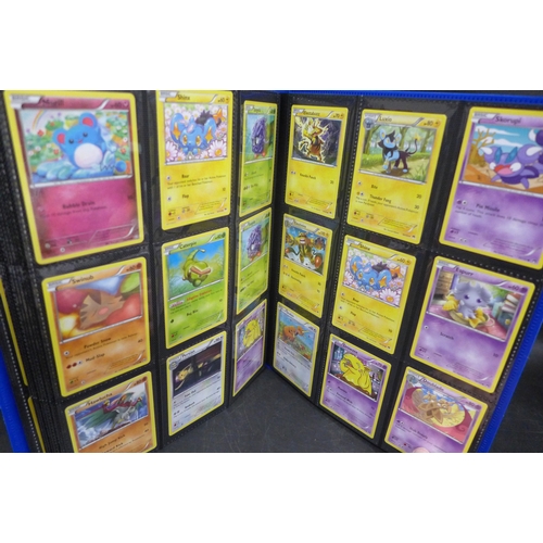2224 - A Pokémon binder including Wizards of the Coast (WOTC) vintage cards, over 150 Holos, including Reve... 