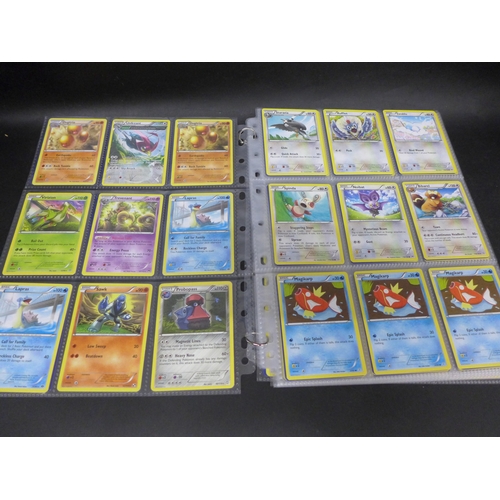 2226 - 180 Vintage Pokémon cards in protective sleeves including Black Star Rares, cards from sets such as ... 