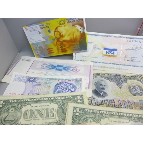 2240 - A collection of foreign bank notes