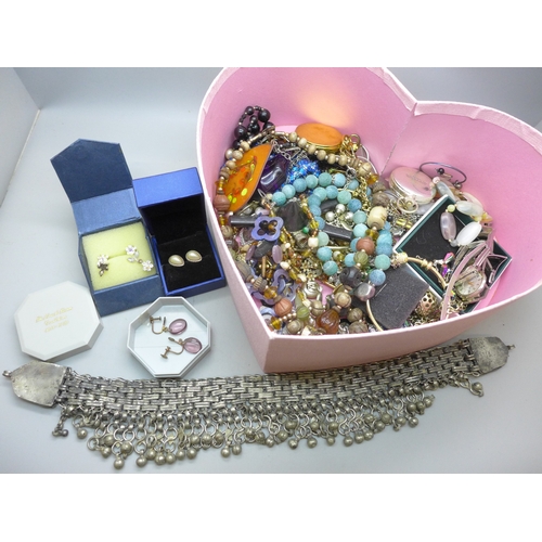 Lot 2269      