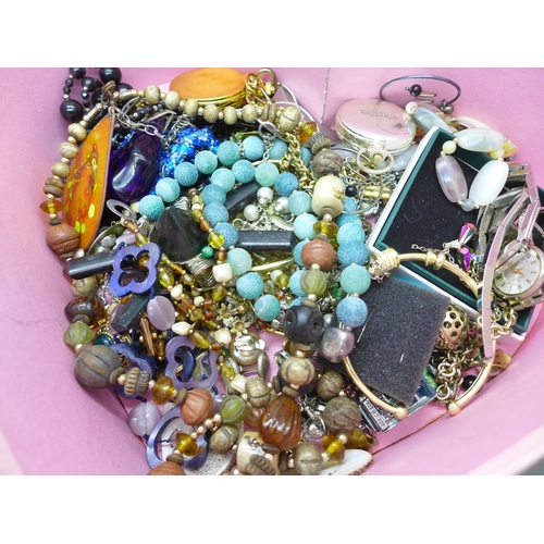 2269 - A box of costume jewellery
