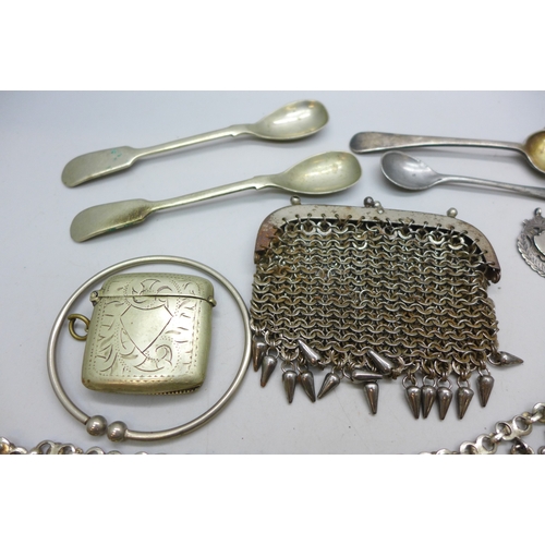 2271 - A collection of silver plate to include a chainmail purse, lighter, etc., an Albertina a/f and a sil... 