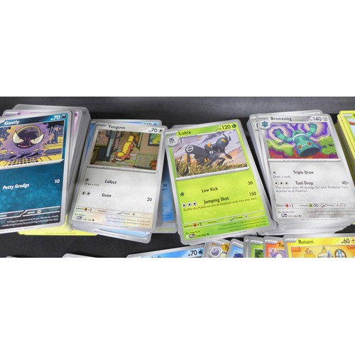 2217 - A large collection of 900+ Pokémon cards including quantity of holographic.