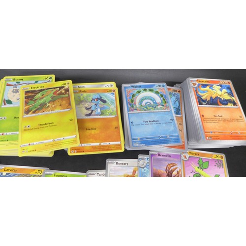 2217 - A large collection of 900+ Pokémon cards including quantity of holographic.
