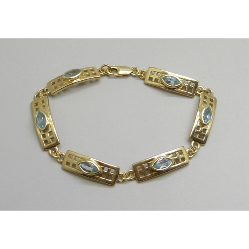 Lot 7051      