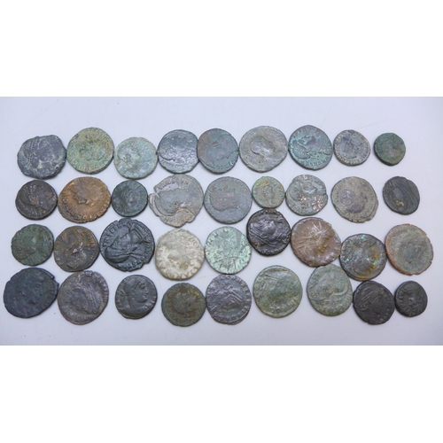 7169 - A collection of ancient Roman coins in Lindner display tray (34 coins)