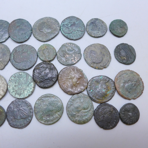 7169 - A collection of ancient Roman coins in Lindner display tray (34 coins)