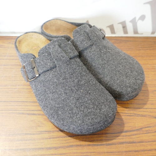 6164 - A pair of Simba Stormur slippers, grey size 9.5