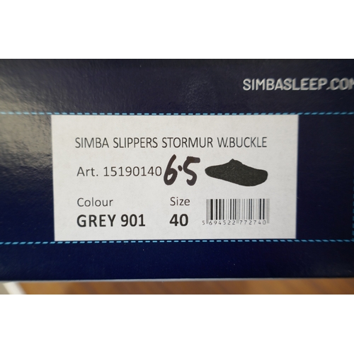 6166 - A pair of Simba Stormur slippers, grey size 6.5