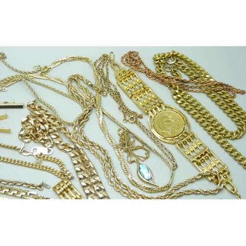 7132 - A collection of gold tone costume jewellery