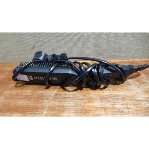 6174 - A Remington Flexibrush steam styler, Remington hair straighteners and a Vikicon electric hair brush ... 