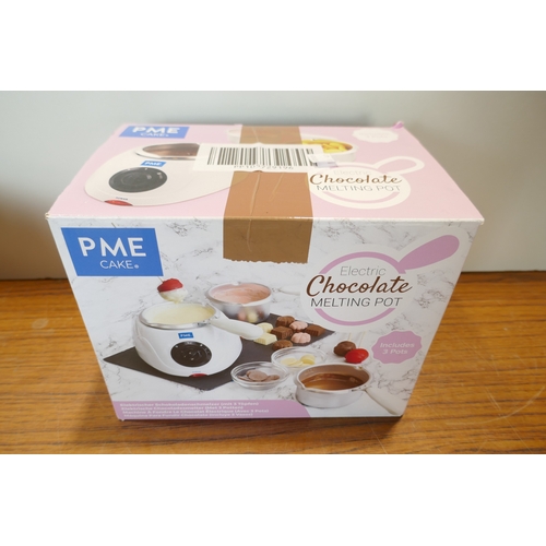 6127 - A box of miscellaneous items to include chocolate melting pot, digital timer, mini camera, etc.  (51... 