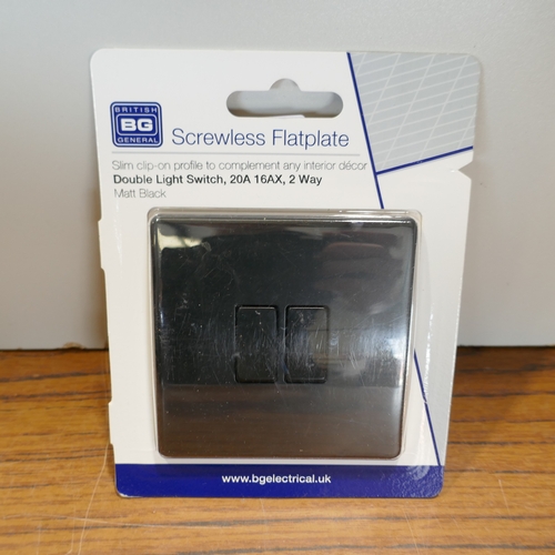 6127 - A box of miscellaneous items to include chocolate melting pot, digital timer, mini camera, etc.  (51... 