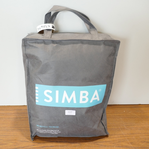 6137 - A Simba king size mattress protector