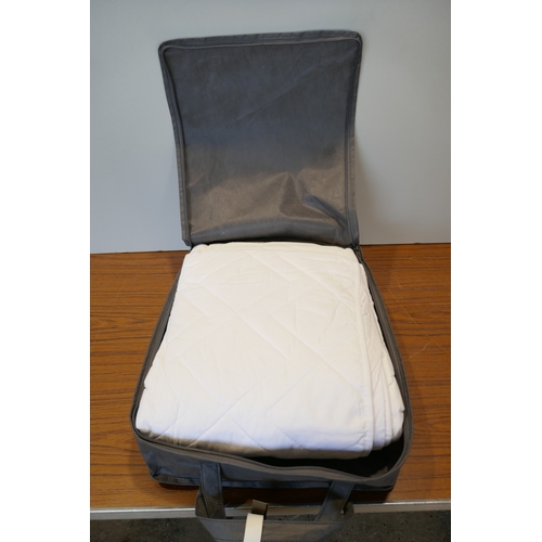 6149 - A Simba king size Quilted performance mattress protector
