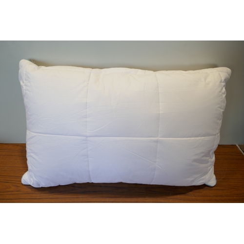 6159 - A Simba Aerodown pillow