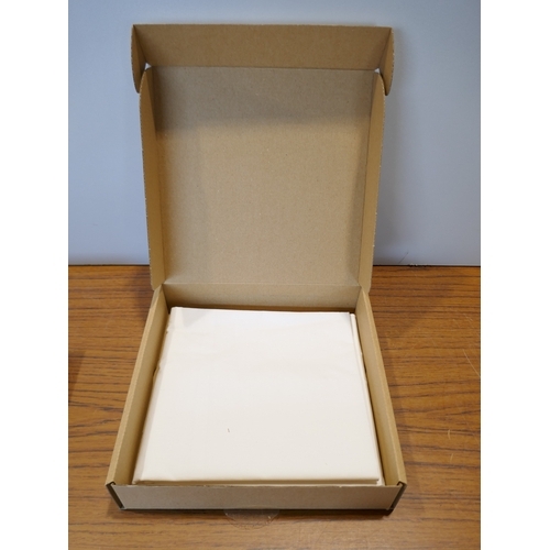 6144 - An Emma king size duvet cover, fitted sheet in grey and 2 white pillow cases