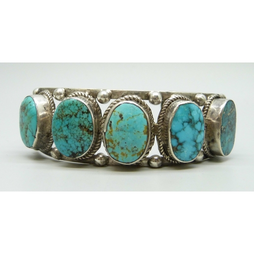 Lot 7029      