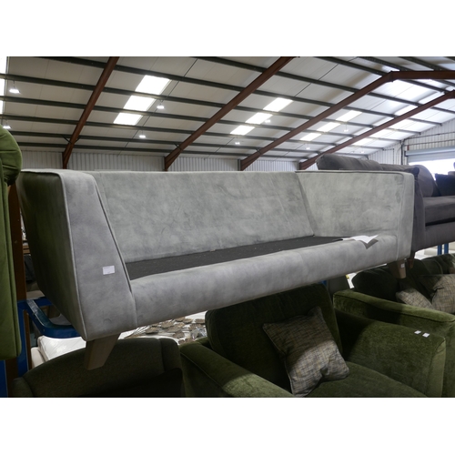Lot 3137      