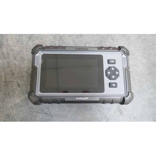 A Topdon Arti-Diag 500 mid-range diagnostic tool