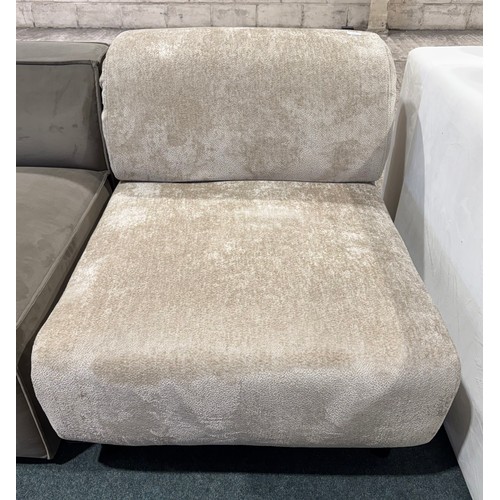Lot 3185      