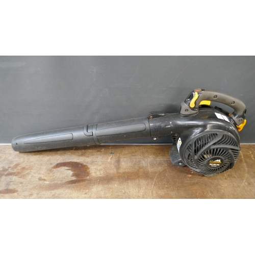 5001 - A McCulloch 438 petrol chainsaw (16