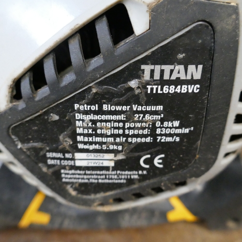 5001 - A McCulloch 438 petrol chainsaw (16