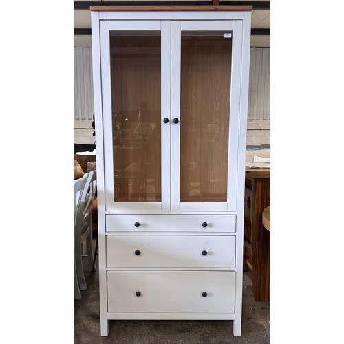 Lot 3038      