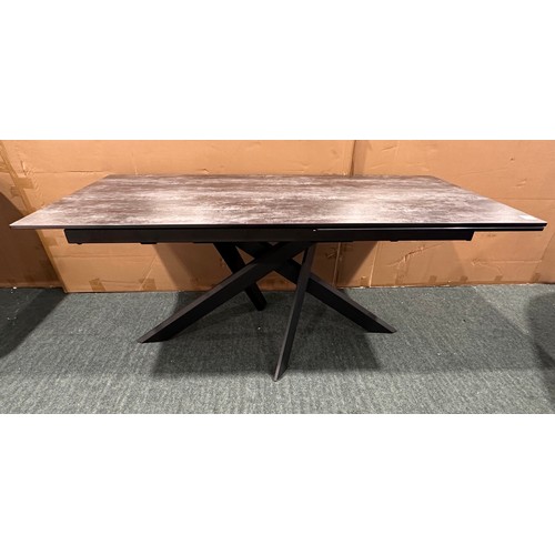 Lot 3128      