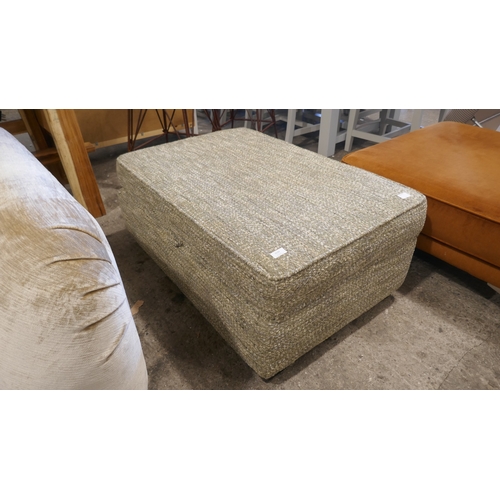 Lot 3141      