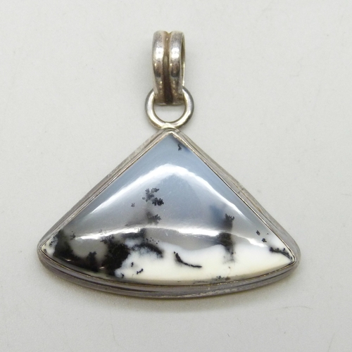 Lot 7029      