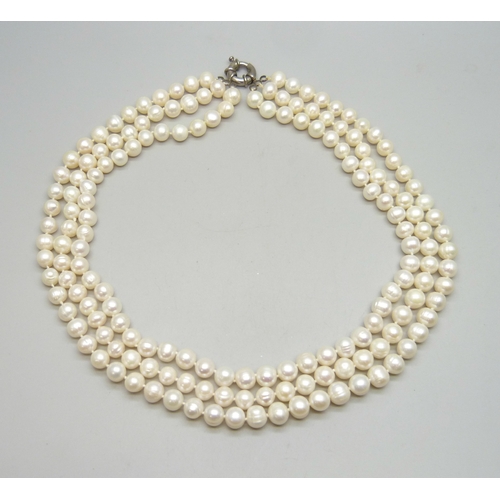 Lot 7063      